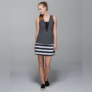 Lululemon Both Ways Dress
Parallel Stripe / Black size 6 EUC